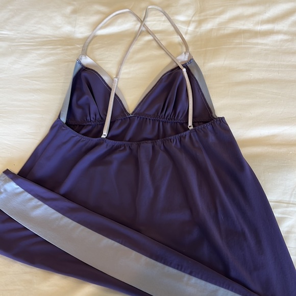 Victoria’s Secret: Slip - Picture 2 of 3